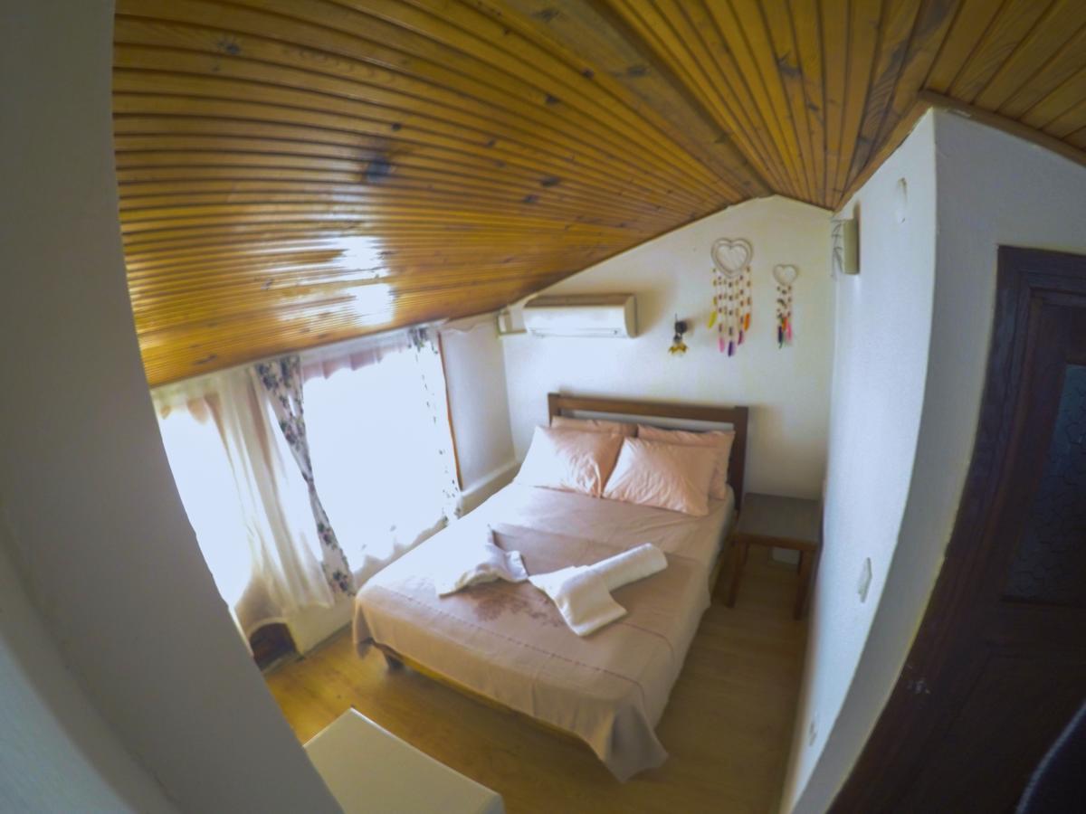 Bozcaada Boutique Bed & Breakfast Exterior photo